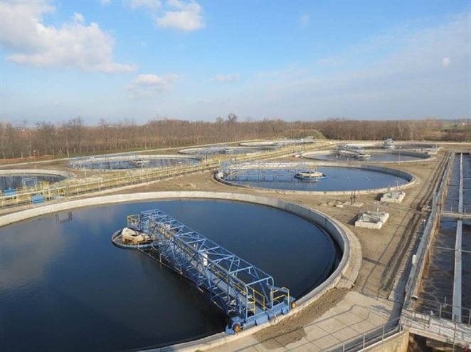 Peter Cmorej: Kmotrík získal za predaj podielu v Infra Services príliš štedrú sumu